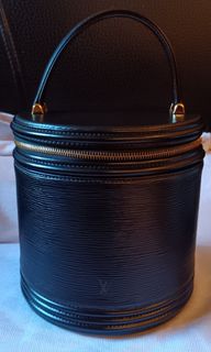 （分類：）位於 。 由 Kat.KT 提交（商品編號 1303740527，圖片 1）。簡介： 。