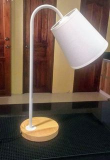 MANDAUE Desk Lamp