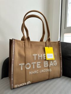 Marc Jacobs Large Jacquard Tote Bag in Camel