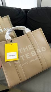 Marc Jacobs Medium Leather Tote Bag in Twine