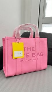Marc Jacobs Medium Leather Tote Bag in Fluro Candy