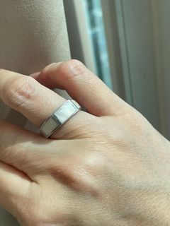 Mother of pearl on 925 ring