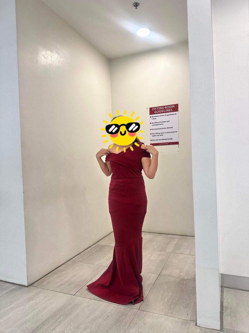 Maroon Long Dress (Category: Evening dresses & gowns) located in Antipolo. Submitted by pixieglowphl (Listing ID 1303657198, Image 2). Description: Once used only in wedding Bought in trinoma for 2k Maroon Size Large on tag.