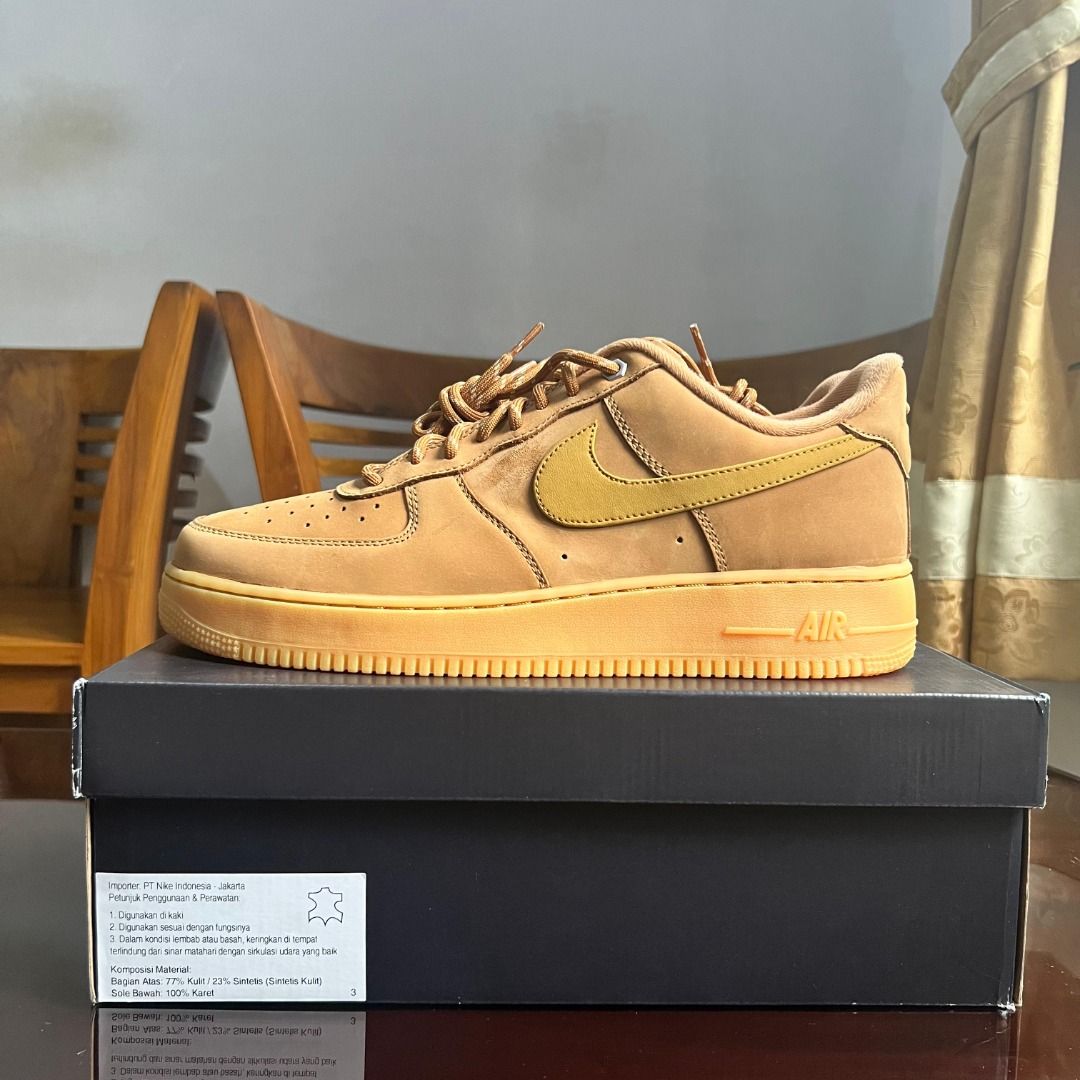 NIKE AIR FORCE LOW FLAX WHEAT GUM, Fesyen Pria, Sepatu