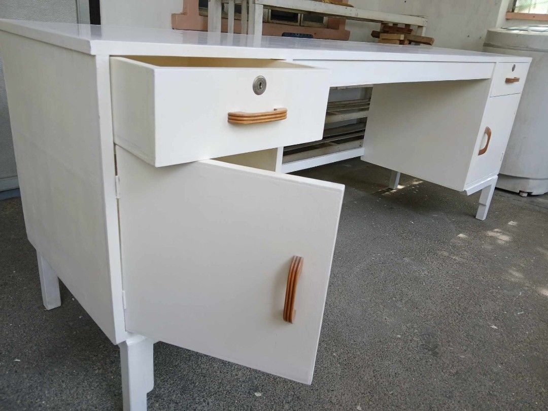 Office - Study - Gaming Desk (Category: Other Home Furniture) located in Pasig City. Submitted by danielcf (Listing ID 1303598639, Image 1). Description: For Sale po: Long Desk Wooden Computer Table - Stable Durable Table with 2 Drawers and 2 storage Shelves. - Plyboard material. - Tabletop is glossy white Formica. - Specs: L-74 inches x H-30 inches x W-20 inches. Price is Php 5000. Please text or call me at 09166106247 for inquiries, salamat! Lo