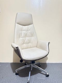Office cream/beige chair