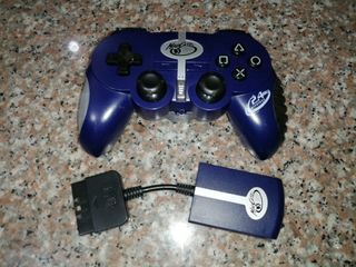 PS2 Mad Catz 2.4GHz Wireless Controller and Receiver (Pressure Sensitive)