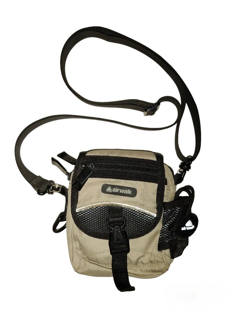 Slingbag airwalk Fesyen Pria Tas Dompet Tas Selempang di Carousell