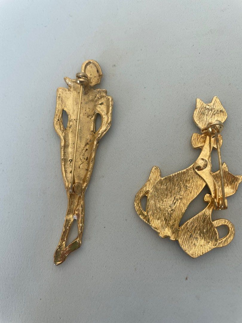 Vintage brooches deals