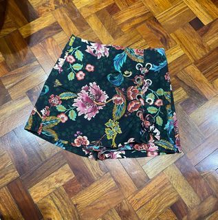Stradivarius Floral Skirt