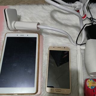 TAKEALL SIRANG SAMSUNG TABLET SAMSUNG PHONE  WIFI GAMEBOY AND FREE PHONE STAND