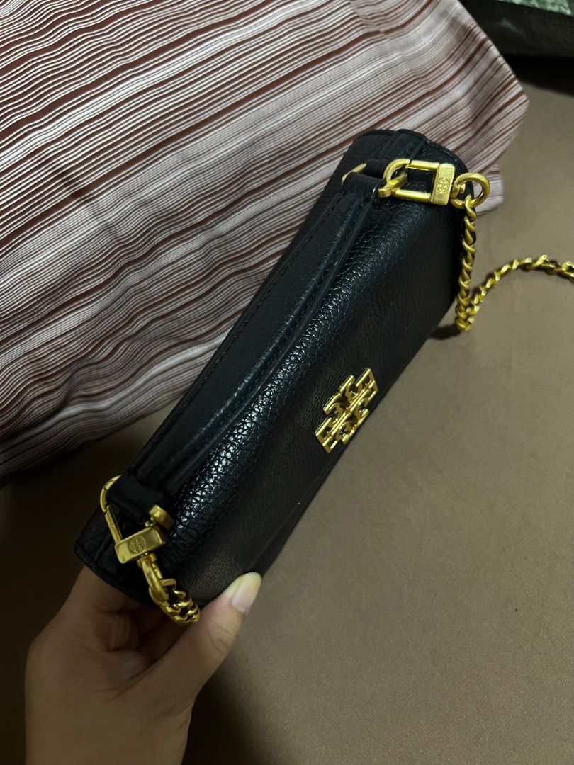 Tory Burch Britten bag (Authentic) (Category: Cross-body Bags) located in Quezon City. Submitted by jerupreloveditems (Listing ID 1303623579, Image 3). Description: Selling my authentic pre-loved bag for sale!!! Get yours now! Not used much..