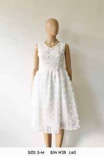 Cocoon Woven Fabric White Textured  Rare Dress Civil Wedding Engagement Graduation 