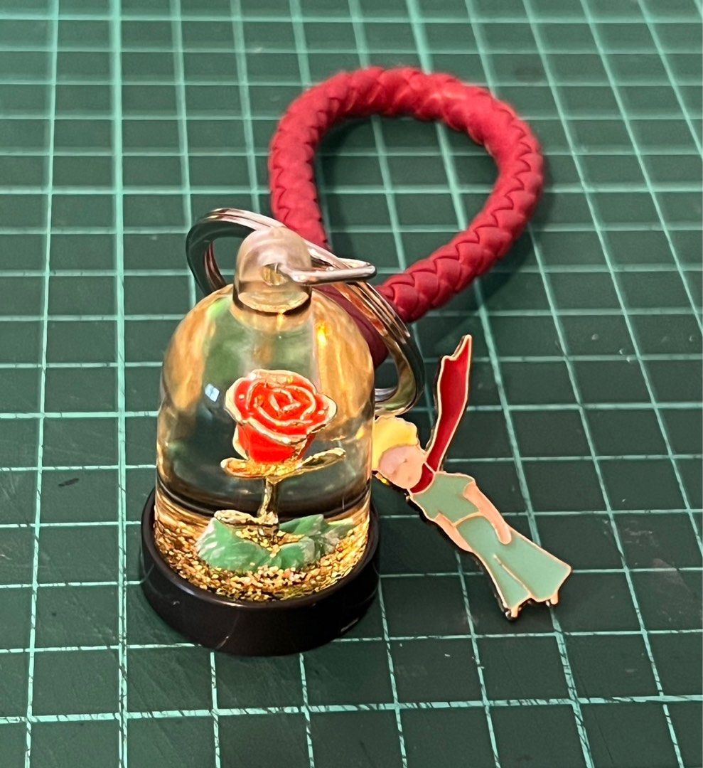 ⭐️小王子與玫瑰花鑰匙圈吊飾（夢幻式流沙款裡面的亮片是可流動，如水晶球般） 照片瀏覽 1