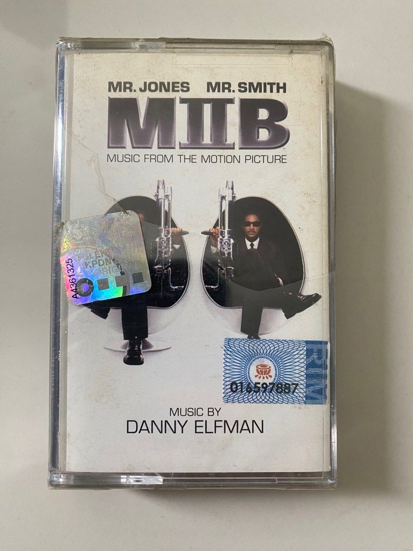 Men In Black II (Music From The Motion Picture), Hobbies & Toys, Music &  Media, CDs & DVDs on Carousell