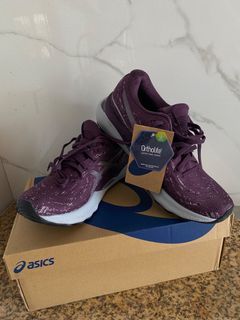 Brand new asics shoes