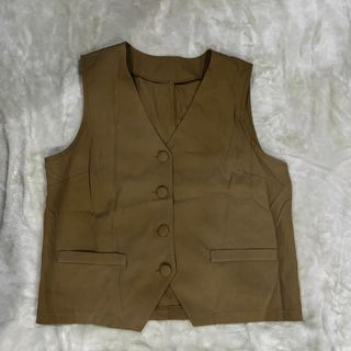 CASUAL VEST IN OLIVE GREEN