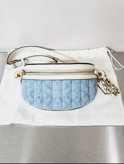 Coach Belt Bag in Signature Chambray w/ Quilting