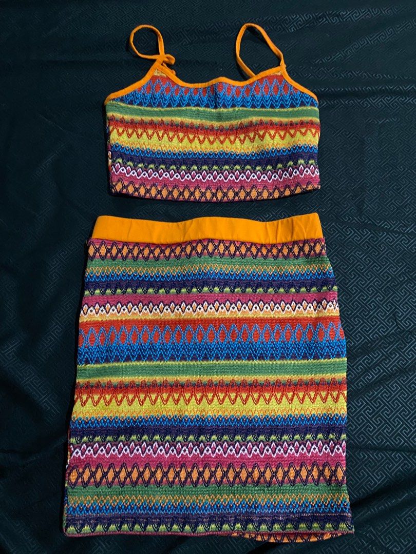 Colorful Set (good for beaching) (Category: Sets or Coordinates) located in San Pedro. Submitted by user73621 (Listing ID 1303771395, Image 2). Description: .