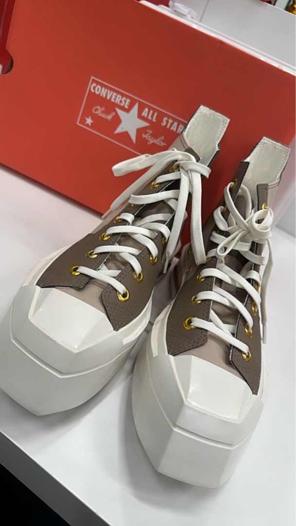 Converse Shoe