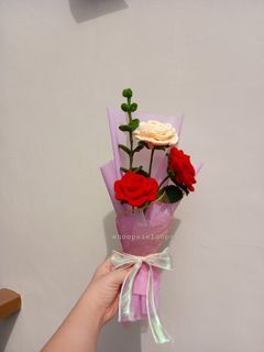 crochet flower bouquet (rose, eucalyptus)
