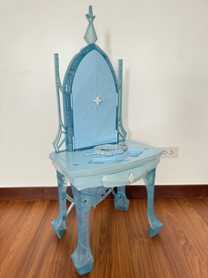 Disney Frozen Vanity Table with Sounds, Hobbies & Toys, Toys & Games on