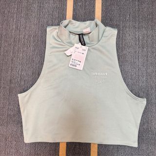 Divided by H&M Crop top