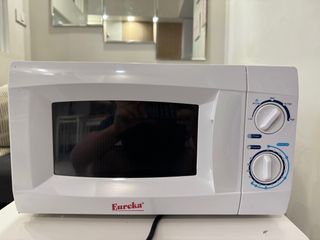 Eureka 20L microwave