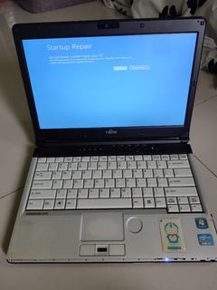 fujitsu lifebook S561 i5 laptop