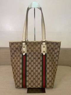 Gucci bag charm sale