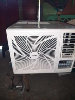 Haier 1.0 HP Aircon with remote