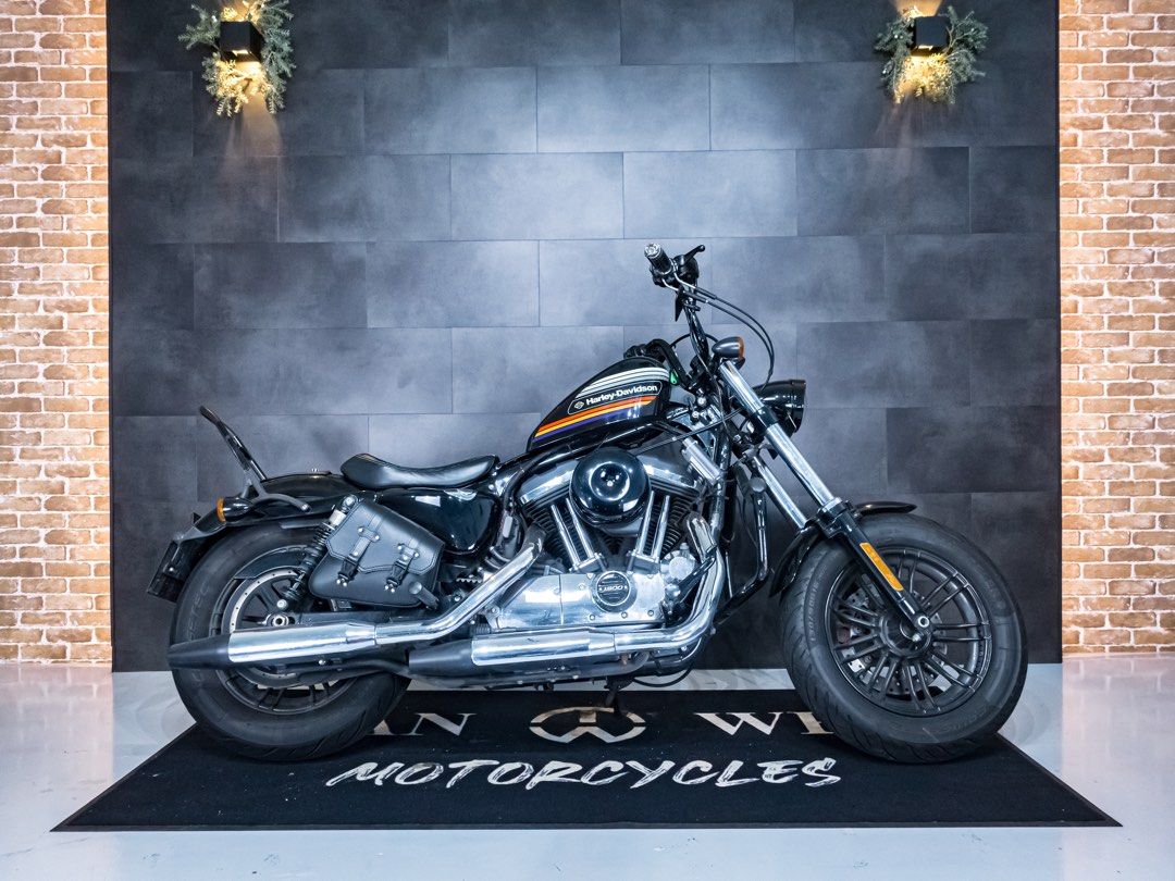 Harley-Davidson Sportster バイクタンク 青色 2025 Sportster Sバイク