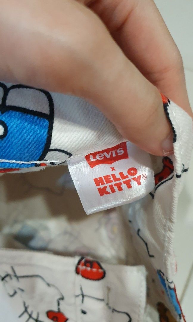 Levis Hello Kitty white denim shorts limited edition Women s Fashion Bottoms Shorts on Carousell