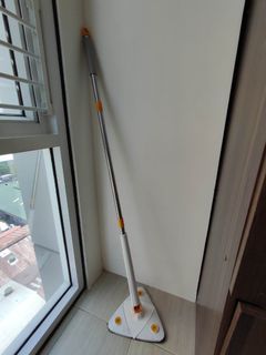 Locaupin Rotatable Triangle 360° Floor Mop Orange