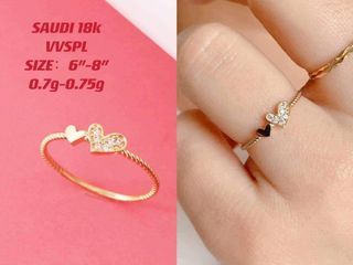 Minimal Ladies Ring in 18Karat Saudi Gold