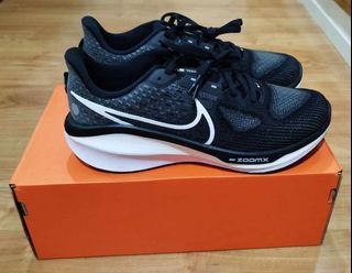 Nike Womens Vomero 17 US8.5(wmns) US7(mens)  brand new free shipping