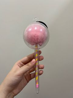 Pink fluffy ball ballpen