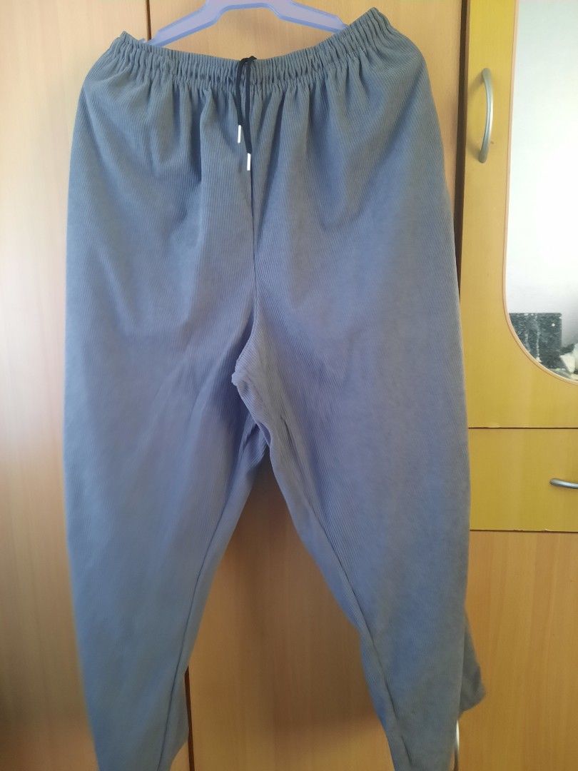 Plus Size Gray Garterized Corduroy Lounge Pants (Category: Other Bottoms) located in Paranaque City. Submitted by trishabl_ (Listing ID 1303807380, Image 1). Description: Condition: 10/10 Description: - Thick corduroy material - garterized waist - with adjustable tie - with 2 side pockets - worn once to fit Color: Dark gray Size: can fit M-2XL Measurement in inches: L: 38" Waist: up to 42" Thigh: 14" 💵 MOP: BDO, Maya or GCash 🚚 MOD: Lalamove, G
