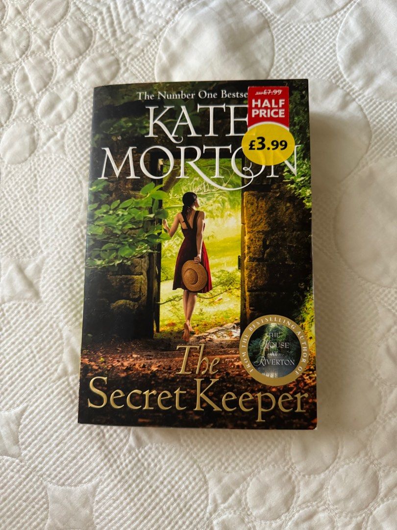 Pre-loved books - The Secret Keeper (Category: Storybooks) located in Manila. Submitted by phiascart (Listing ID 1303758627, Image 1). Description: The Secret Keeper by Kate Morton - read once - still in good condition.