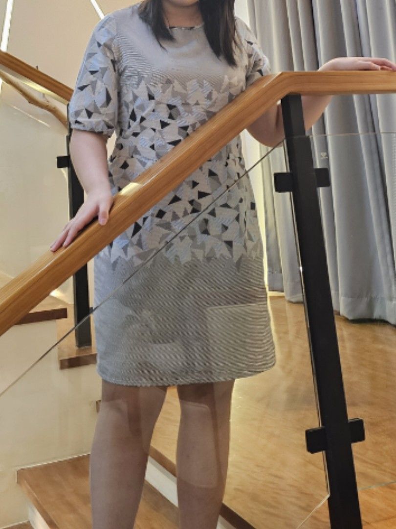 Preloved Casual Dress (Category: Dresses) located in Quezon City. Submitted by Ley97 (Listing ID 1303874044, Image 3). Description: •RFS: does not fit anymore •for reference my height 5'5 weight 75.