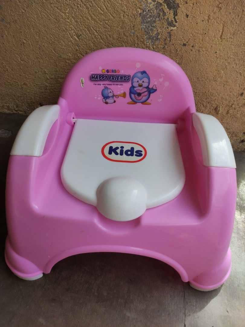 Preloved Potty Trainers 150 each via Lalamove (Category: Toilet Training) located in Binangonan. Submitted by shopcharliecloset (Listing ID 1303765680, Image 3). Description: 150 each via Lalamove Binangonan Rizal po location.