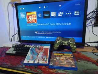 Ps4 slim with games