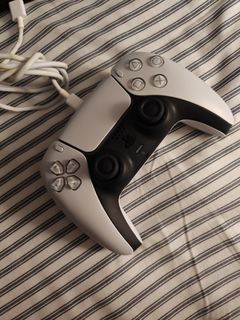 PS5 original white controler