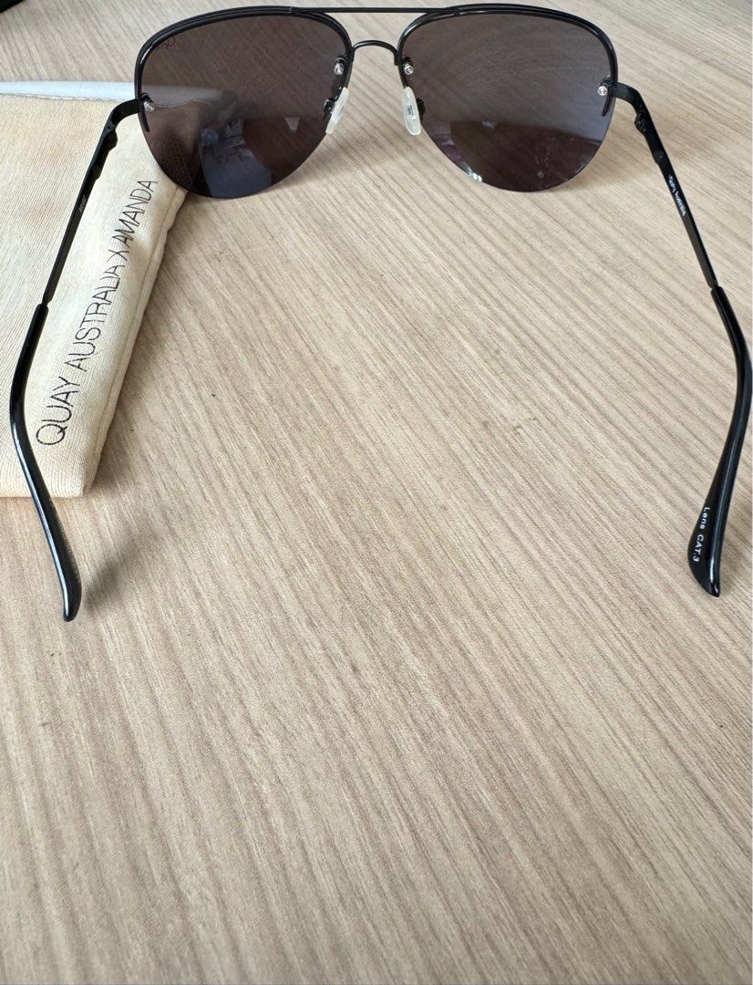 Quay Australia x Amanda Sunglasses, Women display picture 1