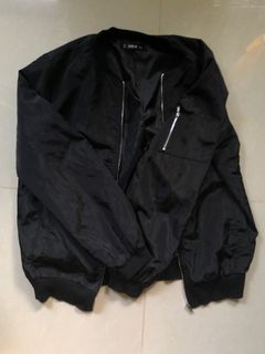 (Category: ) located in . Submitted by kthriftz (Listing ID 1303843750, Image 1). Description: .