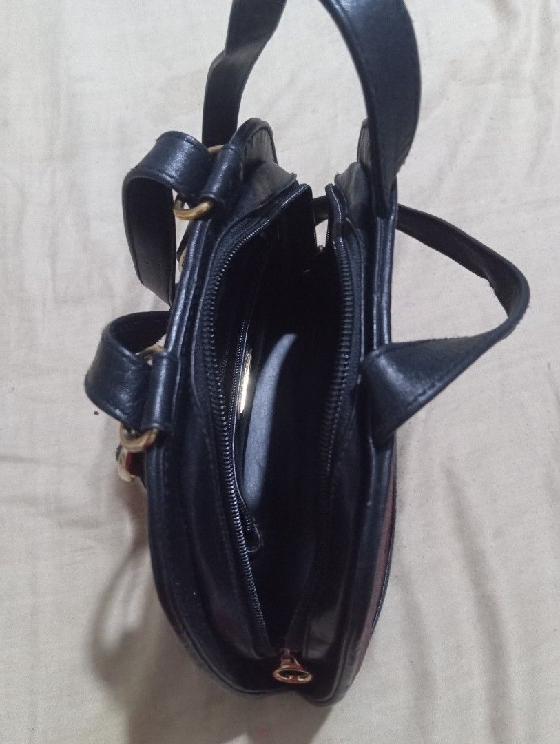 Stingray bag back shoulder bag (Category: Luxury Bags & Wallets) located in Bacolod City. Submitted by liezel_121920 (Listing ID 1303874990, Image 3). Description: .