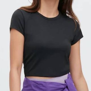Uniqlo Airism Extra Soft Cropped Short Sleeve T-Shirt Top in Black