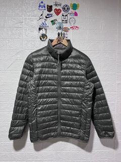 Uniqlo lightweight puffer jacket