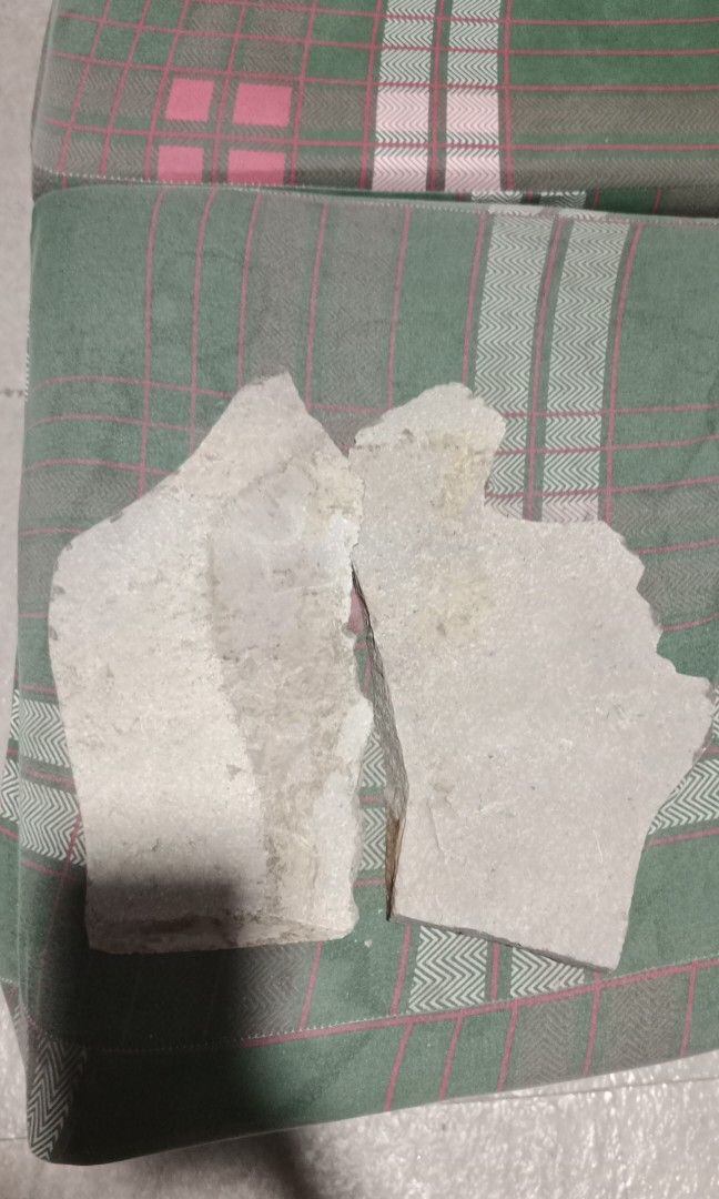WHITE ARAAL CRAZY CUT (Category: Construction & Building Materials) located in San Mateo. Submitted by dessertmineenterprises1702 (Listing ID 1303891676, Image 1). Description: 1000 per sqm.