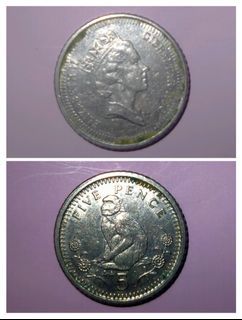 (1990) Five Pence 5 Gibraltar Coin Collectible Vintage Old Money Currency Retro Classic Collector Coins Currencies European UK Great Britain Collection Token BR Queen Elizabeth II